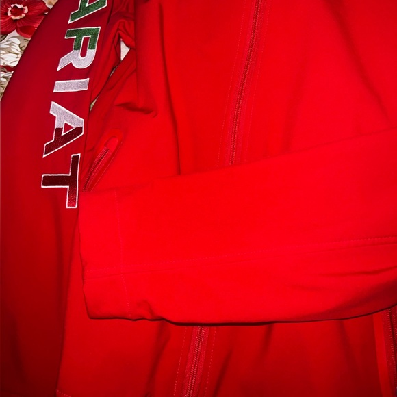 Red Ariat Jacket red - Picture 7 of 7